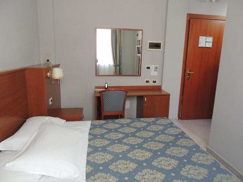 Hotel Rigolfo Moncalieri Exterior foto